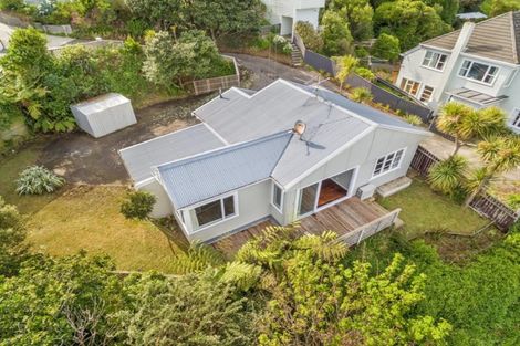 Photo of property in 107 Nevay Road, Miramar, Wellington, 6022