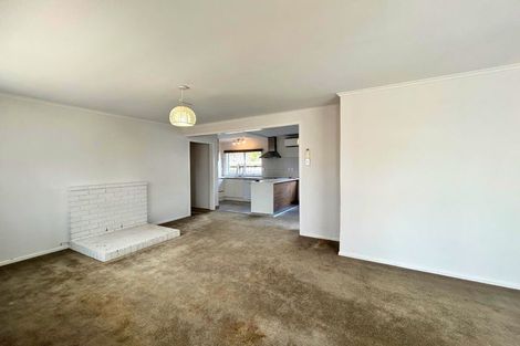 Photo of property in 2/5 Gazelle Avenue, Beach Haven, Auckland, 0626