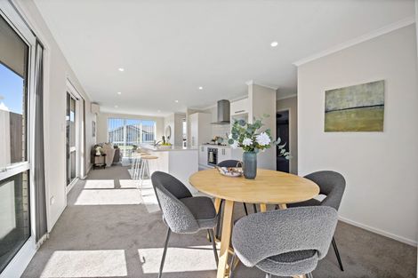 Photo of property in 17 Parton Road, Pukekohe, 2120