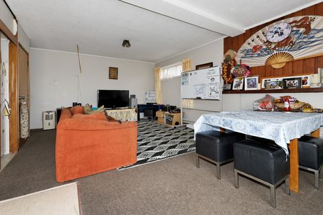 Photo of property in 61 West Coast Road, Glen Eden, Auckland, 0602