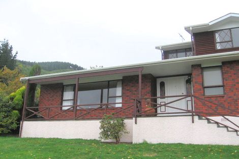 Photo of property in 1 Duval Grove, Tawa, Wellington, 5028