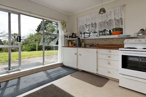 Photo of property in 61 West Coast Road, Glen Eden, Auckland, 0602