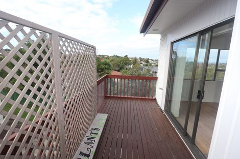 Photo of property in 2/177 Forrest Hill Road, Forrest Hill, Auckland, 0620