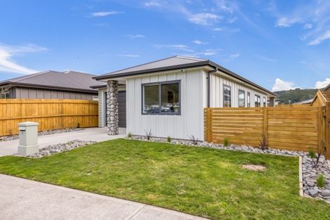 Photo of property in 4 Waitara Street, Taita, Lower Hutt, 5011