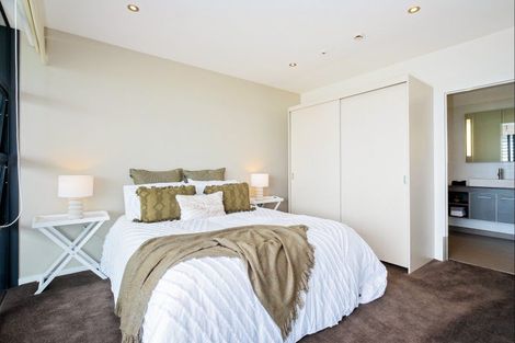 Photo of property in 306/7 Humber Street, Pandora, Napier, 4110