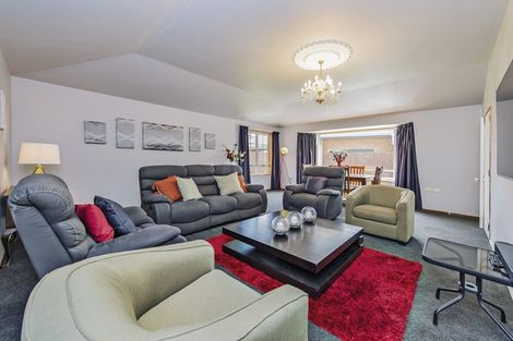 Photo of property in 3 Oldham Place, Darfield, 7510