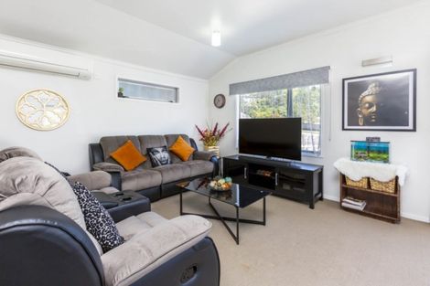 Photo of property in 50 Stokes Valley Road, Stokes Valley, Lower Hutt, 5019