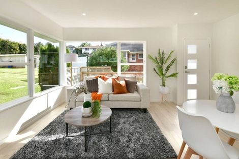 Photo of property in 2/5 Margaret Place, Milford, Auckland, 0620