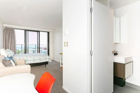 Photo of property in Queen's Residences, 2004/8 Airedale Street, Auckland Central, Auckland, 1010