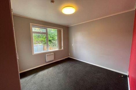 Photo of property in 90 Cliff View Drive, Green Bay, Auckland, 0604