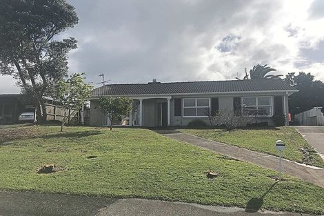 Photo of property in 11 Walworth Avenue, Pakuranga Heights, Auckland, 2010