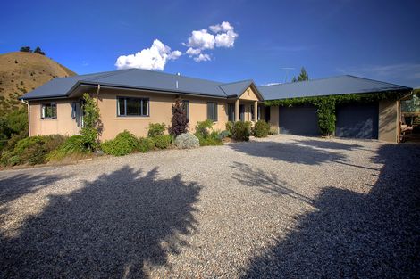 Photo of property in 25 Lowburn Valley Road, Lowburn, Cromwell, 9384