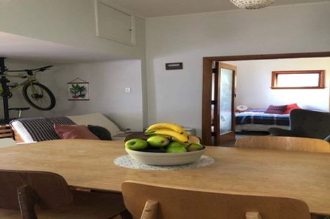 Photo of property in 136 Russell Terrace, Berhampore, Wellington, 6023