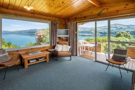 Photo of property in 46 Bayview Crescent, Duvauchelle, 7581