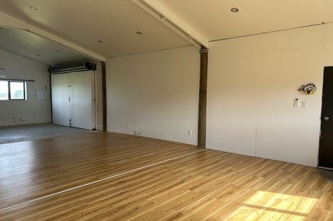 Photo of property in 370 Western Lake Road, Western Lake, Featherston, 5773