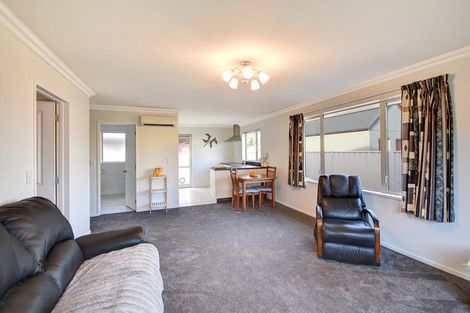 Photo of property in 1/4 Reid Avenue, Mosgiel, 9024