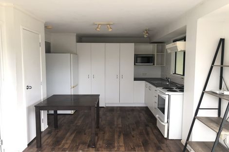 Photo of property in 1/13a Kitewao Street, Northcote, Auckland, 0627