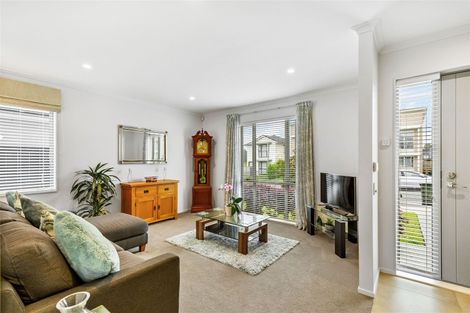 Photo of property in 22 Samuel Cassidy Avenue, Swanson, Auckland, 0614