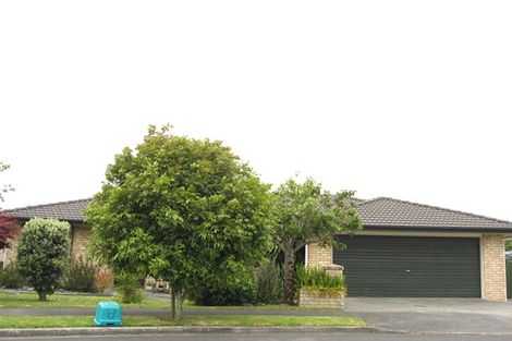 Photo of property in 13 Anton Place, Takanini, 2112
