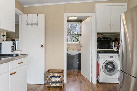 Photo of property in 43 Chesham Avenue, Waipahihi, Taupo, 3330