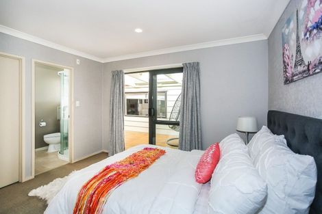 Photo of property in 8 Brockton Avenue, Conifer Grove, Takanini, 2112