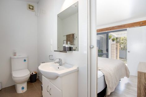 Photo of property in 60 Gillies Crescent, Waimarama, Havelock North, 4294