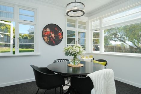 Photo of property in 115 Eglinton Road, Mornington, Dunedin, 9011