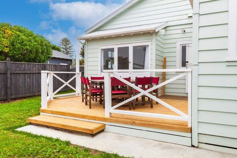Photo of property in 1 Mcgrath Street, Napier South, Napier, 4110