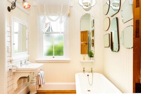 Photo of property in 28 Fitzroy Road, Bluff Hill, Napier, 4110