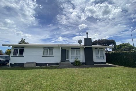 Photo of property in 43 Tennyson Crescent, Stoke, Nelson, 7011