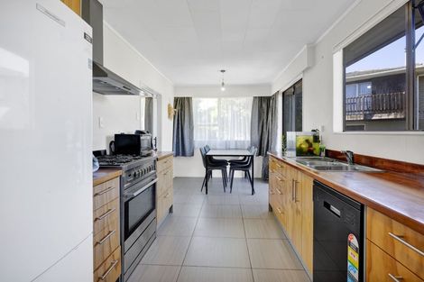 Photo of property in 15 Wilson Road, Opunake, 4616