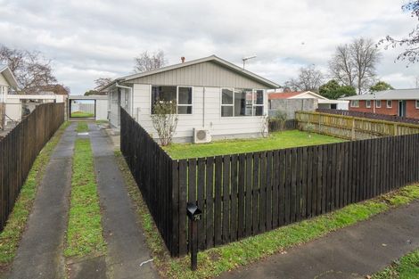 Photo of property in 74 Stillwater Place, Westbrook, Palmerston North, 4412