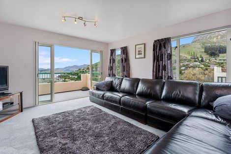 Photo of property in 16 Dudley Road, Lyttelton, 8082