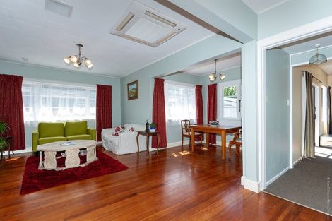 Photo of property in 44 Windermere Road, Papanui, Christchurch, 8053