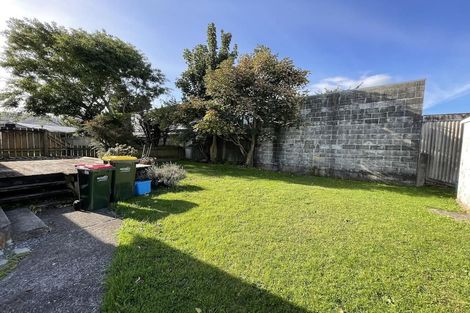 Photo of property in 6 Hobbs Grove, Epuni, Lower Hutt, 5011