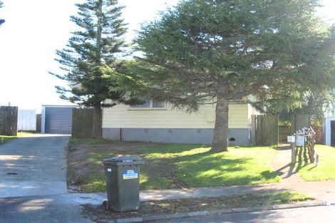 Photo of property in 28 Gambare Place, Wattle Downs, Auckland, 2103