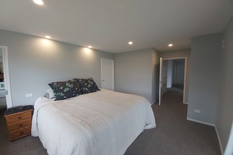 Photo of property in 371e Mangorei Road, Merrilands, New Plymouth, 4312