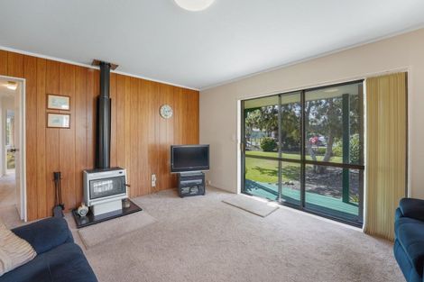 Photo of property in 66 School Road, Te Horo, Otaki, 5582