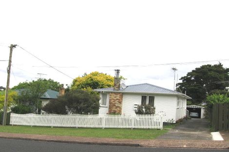 Photo of property in 70 Hillcrest Avenue, Hillcrest, Auckland, 0627