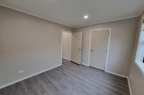 Photo of property in 6e Te Whiti Grove, Waterloo, Lower Hutt, 5011