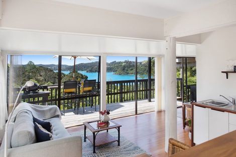 Photo of property in 15 Major Bridge Drive, Russell, 0272