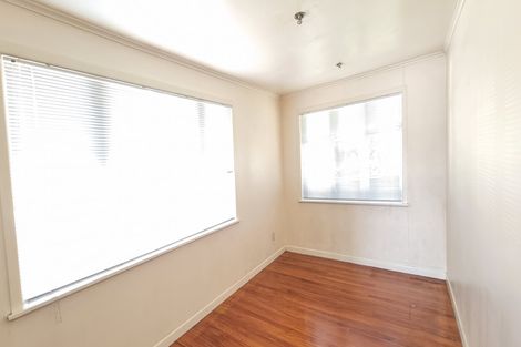 Photo of property in 36 Sheridan Drive, New Lynn, Auckland, 0600