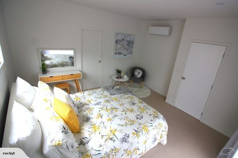 Photo of property in 2/660 Beach Road, Browns Bay, Auckland, 0630