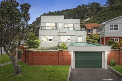 Photo of property in 14 Burnham Street, Seatoun, Wellington, 6022
