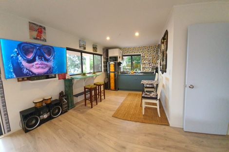 Photo of property in 267 Clifton Road, Te Awanga, 4102