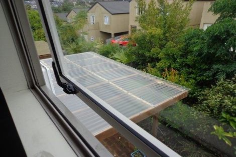 Photo of property in 3/30 Fields Parade, Oteha, Auckland, 0632