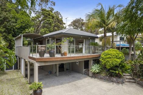 Photo of property in 23a Waiora Road, Stanmore Bay, Whangaparaoa, 0932