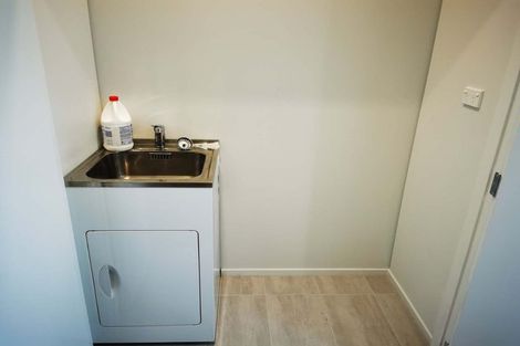 Photo of property in 18 Ceramic Lane, New Lynn, Auckland, 0600