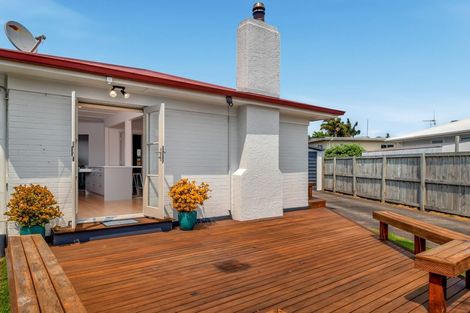 Photo of property in 14 Crane Street, Mount Maunganui, 3116