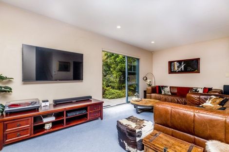 Photo of property in 13h Eban Avenue, Hillcrest, Auckland, 0627